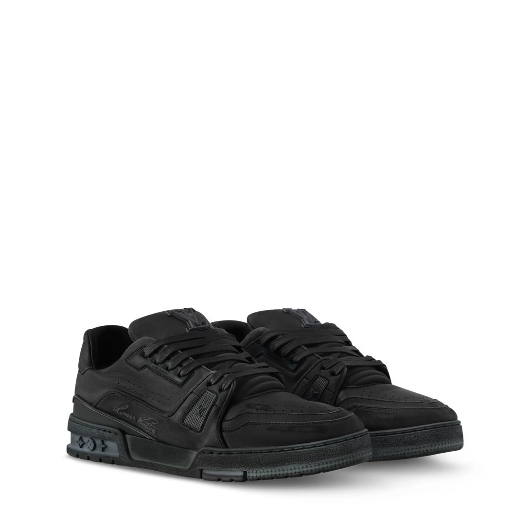 LOUIS VUITTON ダークグレー シュシュ LV Trainer Distressed Sneaker - Shoes 1ADEQN | LOUIS VUITTON
